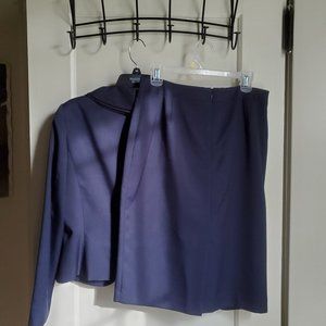 Emily Fully Lined Three Piece Suit Navy Blue Size 6 - 8